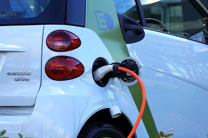 How Technology Is Making Electric Cars More Accessible and Convenient